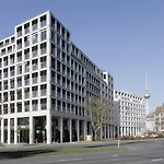 Cosmo Mitte 4*