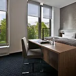 Cosmo Mitte 4*