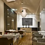 Cosmo Mitte 4*