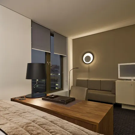 Cosmo Mitte Hotel 4*