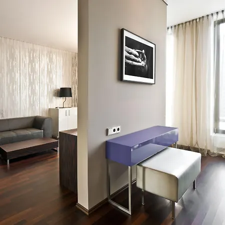 Hotel Cosmo Mitte 4*