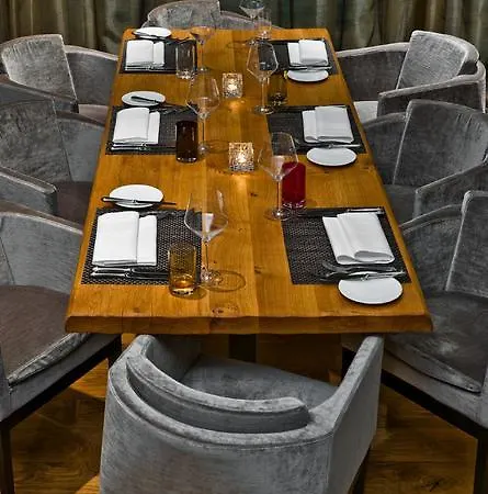 Hotel Cosmo Mitte 4*