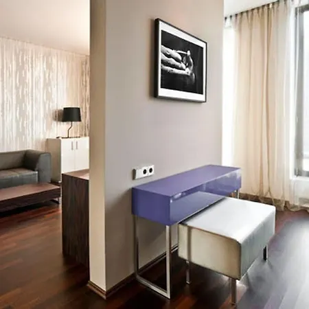 Hotel Cosmo Mitte 4*