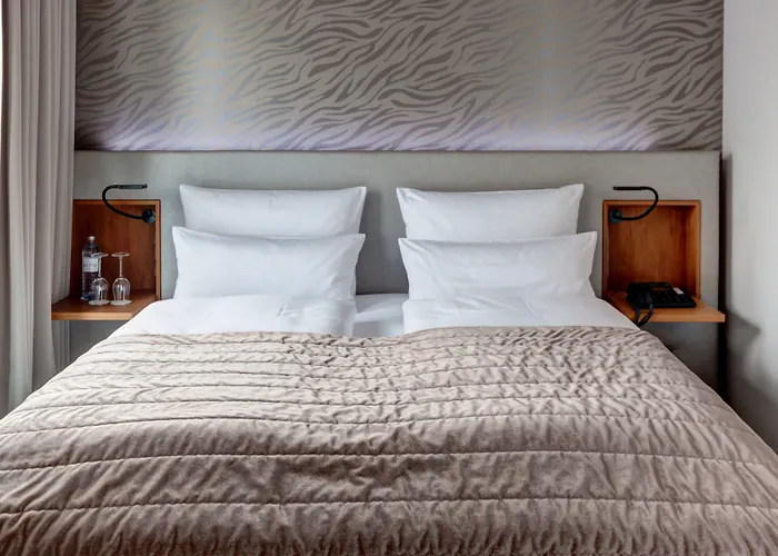 Cosmo Mitte Hotell 4*